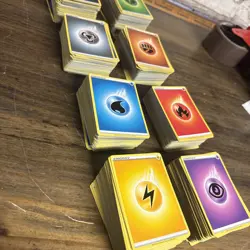2020 Pokemon Energy Cards Lot 900-1000 Game Freak - Image 3