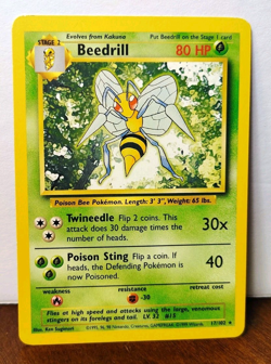 POKEMON BEEDRILL 17/102 NON-HOLO RARE BASE SET LP - Image 1