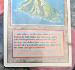 MTG: Volcanic Island - Revised - English - LP - Reserved List - Authentic - Image 2