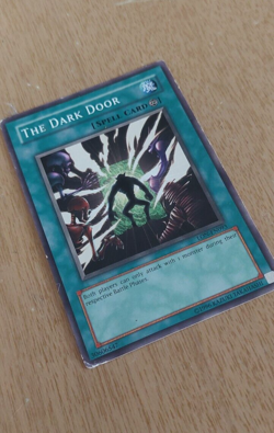 The Dark Door LON-EN093 YuGiOh card (LP) - Image 1