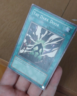 The Dark Door LON-EN093 YuGiOh card (LP) - Image 4