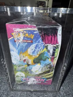 Pokemon TCG - Sword & Shield - Fusion Strike - Booster Box - Factory Sealed. - Image 4