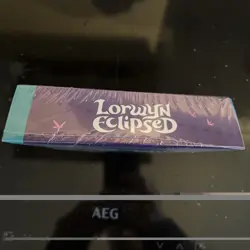Magic The Gathering Lorwyn Eclipsed - Collector Booster Box - In hand - Image 5