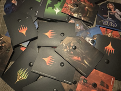 2 Pack of Random Magic the Gathering Life Counters, 1 Theme and 1 Plain Each Set - Image 1