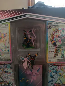 Pokemon Scarlet & Violet-Prismatic Evolutions Premium Figure Collection - Image 4