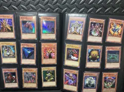 | Yugioh Binder Collection Lot With Foils, Rares, Commons Vintage Inc NM-HP | - Image 3