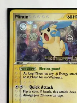Minun 37/106 2005 EX Emerald Pokemon Card Unlimited Holo TCG - Image 2