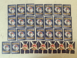 US & Japanese Pokemon Jungle Vintage Lot Of 29 Cards - Image 2