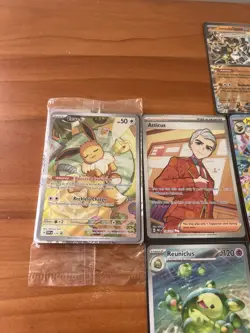 Pokemon TCG Prismatic Evolution ETB Promo Eevee #173 Sealed Card & 10 Cards Lot - Image 2