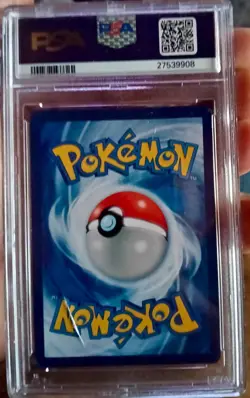 Pokemon TCG Charizard Base Set 4/102 Holo Unlimited Holo Rare - Image 2