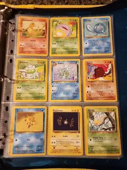 Pokemon Collection Binder Vintage Lot of Cards Holos Rares WoTC Shadowless Etc - Image 4