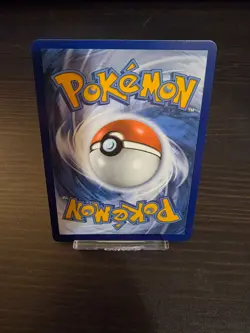 Pokemon TCG Pokemon Lugia VSTAR Lugia Ultra Rare Holo - Image 2