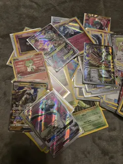 Pokemon 100 Cards Lot Includes Holos & Rares - Image 2