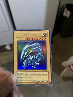 2002 Blue-Eyes White Dragon SDK-001 Unlimited Edition with 1 BONUS CARD - Image 1