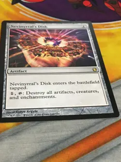 D1121 MAGIC GATHERING COMMANDER 2013 NEVINYRRAL'S DISK #248 LP R MTG - Image 2