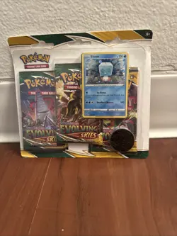 Pokemon Sword and Shield - Blister pack/ Evolving Skies Three Booster Packs - Image 1