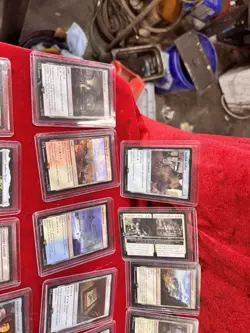 LOT OF 48 MAGIC THE GATHERING MTG PIP M3C DSK Fallout Dusk - Image 2
