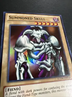 Summoned Skull LCYW-EN010 Super Rare - Yu-Gi-Oh! Holo Card 1996 - Image 3