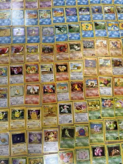1999 POKEMON base CARDS Vintage lot. Pikachu. dragonite. 166Cards - Image 5