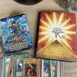Vintage Yu-Gi-Oh Binder & Tin Card Folder BD&A Konami WITH CARDS 1st Edition - Image 2