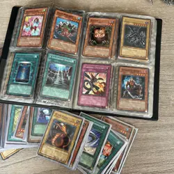 Vintage Yu-Gi-Oh Binder & Tin Card Folder BD&A Konami WITH CARDS 1st Edition - Image 5