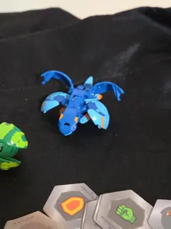 Bakugan Lot 4 With Magnetic Cubes And Cards - Image 5