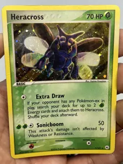 Heracross 7/101 Holo SWIRL Rare EX Hidden Legends Pokemon Card - Image 1
