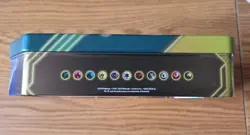 *Scratched* 2019 Pokemon TCG EMPTY Celebi & Venusaur Tag Team Tin - Image 4