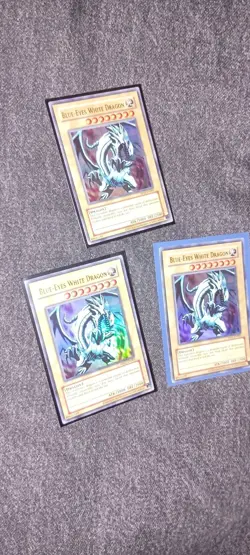 Blue-Eyes White Dragon RP01-EN001 Retro Pack (2020 Date Reprint) Unlimited - Image 2