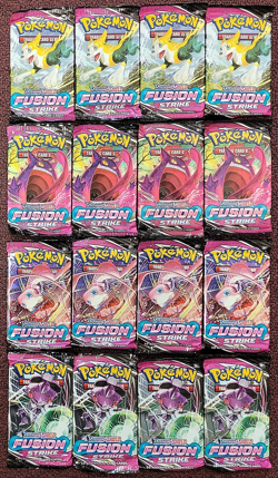 Lot of 16 - Pokemon TCG: Sword and Shield - Fusion Strike - Sealed Booster Packs - Image 1