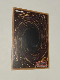 Little D LCJW-EN145 Legendary Collection 4: Joey's World 1st Edition LP Common - Image 2