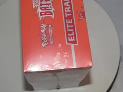 POKEMON TCG Sword & Shield Battle styles Red ELITE TRAINER BOX New Official - Image 5