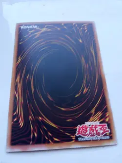 Yu-Gi-Oh! 1st Edition 2002 Dark Magician SDY-006 Asian English - Image 4