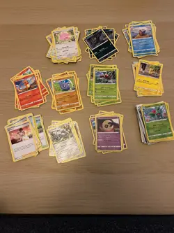 Pokemon TCG - Pokemon GO Bundle - 141 Cards [Common / Holo / Rev Holo / Radiant] - Image 1