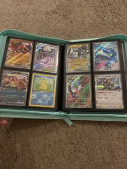 Vault X 4-Pocket Binder Mint Green with random Japanese/English Pokemon Cards - Image 5