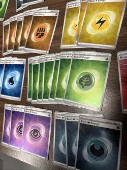 Pokemon TCG: Mixed Holo Energy Card Lot Of 60 - Image 3