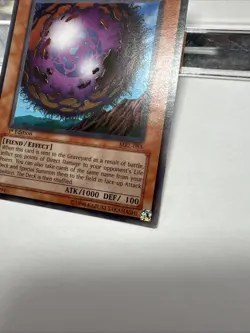 Yu-Gi-Oh! Giant Germ MRL-085 1st Edition Rare LP - Image 3