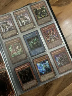 Konami Yu-Gi-Oh! TCG Vintage Card Collection - Image 4