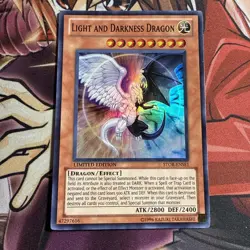 *** LIGHT AND DARKNESS DRAGON *** SUPER RARE (LP) STOR-ENSE1 YUGIOH! - Image 1