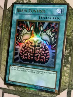 YuGiOh BRAIN CONTROL Gold Rare GLD1-EN033 - Image 1