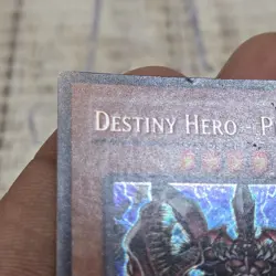 Yugioh - Destiny HERO - Plasma CT04-EN003 2007 Limited Edition Secret Rare - Image 2