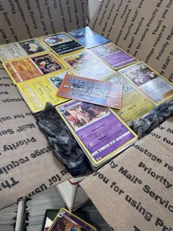 🔥 17lbs 4200+ UNSEARCHED Pokemon Bulk Lot! Some Holos & Vintage Cards LP/NM ✨ - Image 1