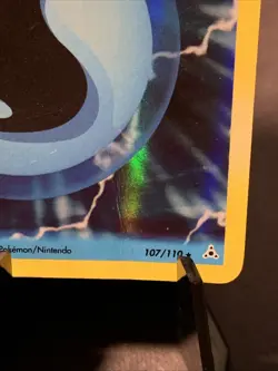 Pokemon TCG Water Energy #107/110 Holon Phantoms Holo Rare 2006 Full Art - Image 2