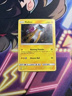 Raikou 32/73 Cracked Ice Holo Promo Sun & Moon Shining Legends Pokemon Card HP - Image 1