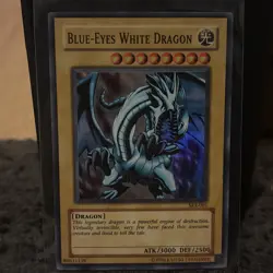 Blue-Eyes White Dragon (Version 1) LCKC-EN001 Legendary Collection Kaiba - Image 1