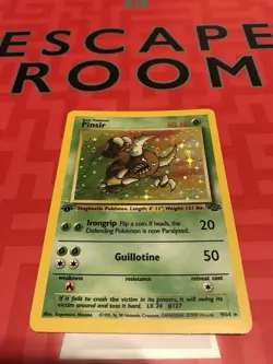 Pokemon TCG Pinsir 9/64 Jungle 1st Edition Holo Rare - Image 1