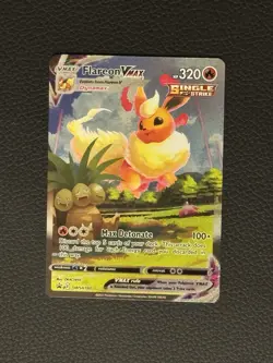 Pokemon TCG Flareon VMAX SWSH Black Star Promo Holo Card SWSH180 - Image 3
