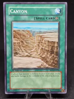 Yu-Gi-Oh! Canyon SD7-EN016 Invincible Fortress 1st Edition VLP - Image 1