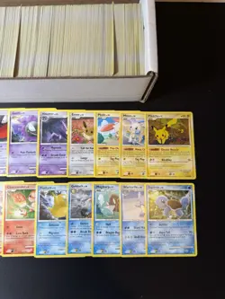 Huge Collection Bulk Lot of 600+ Mid-Era Diamond & Pearl Pokemon Cards Vintage - Image 3