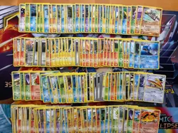 Vintage Pokemon Card Lot Fire Dragonite Typlosion Gyarados 225+ - Image 2